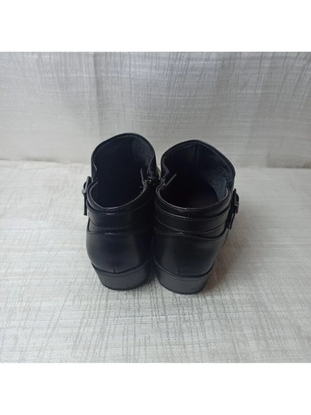 LIFESTRIDE Alexander Womens 9.5 M Black Faux Leather Ankle Boots Buckle Zipper